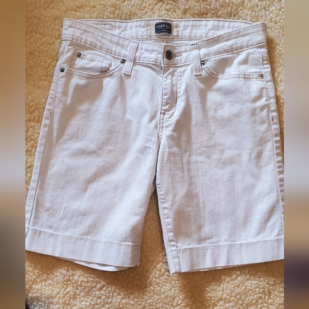 Levi white denim jean shorts sz 8